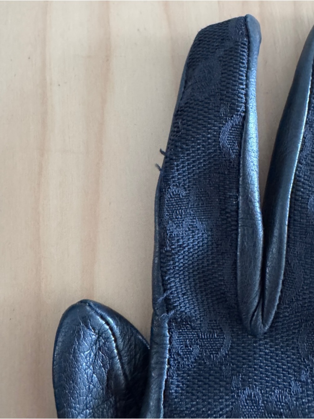 Gucci Leather & Canvas Gloves with Gold Horsebit - Picture 5 of 5